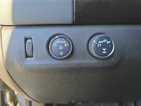 Used 2022 Chevrolet Colorado Z71 w/ Safety Package image 27