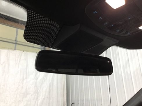 Used 2018 Ford F150 Platinum w/ Equipment Group 701A Luxury AWD/4WD image 16