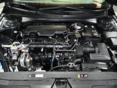 Used 2022 Hyundai Elantra SEL w/ Convenience Package FWD image 15