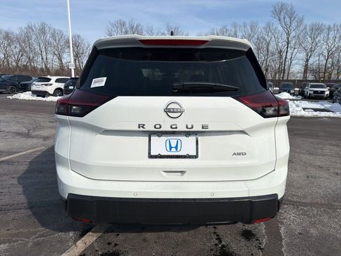 Used 2026 Nissan Rogue S image 4