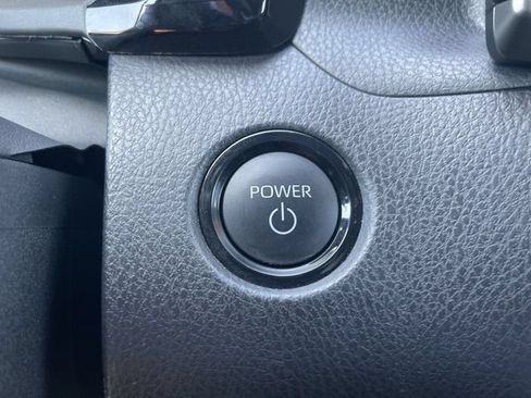 Used 2025 Toyota Camry SE FWD image 16