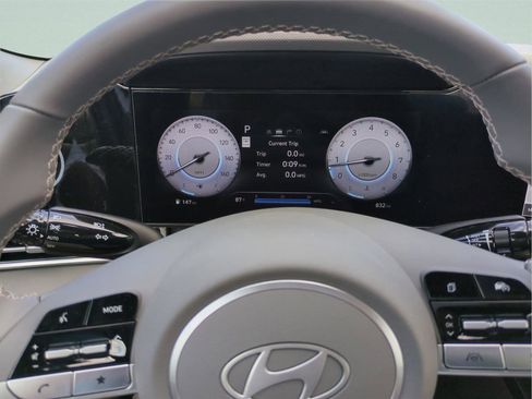 New 2025 Hyundai Elantra SEL image 35