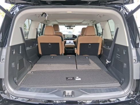 New 2026 INFINITI QX80 Luxe w/ Cargo Package image 6