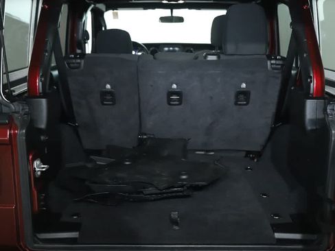 Used 2021 Jeep Wrangler Unlimited Sport AWD/4WD image 30