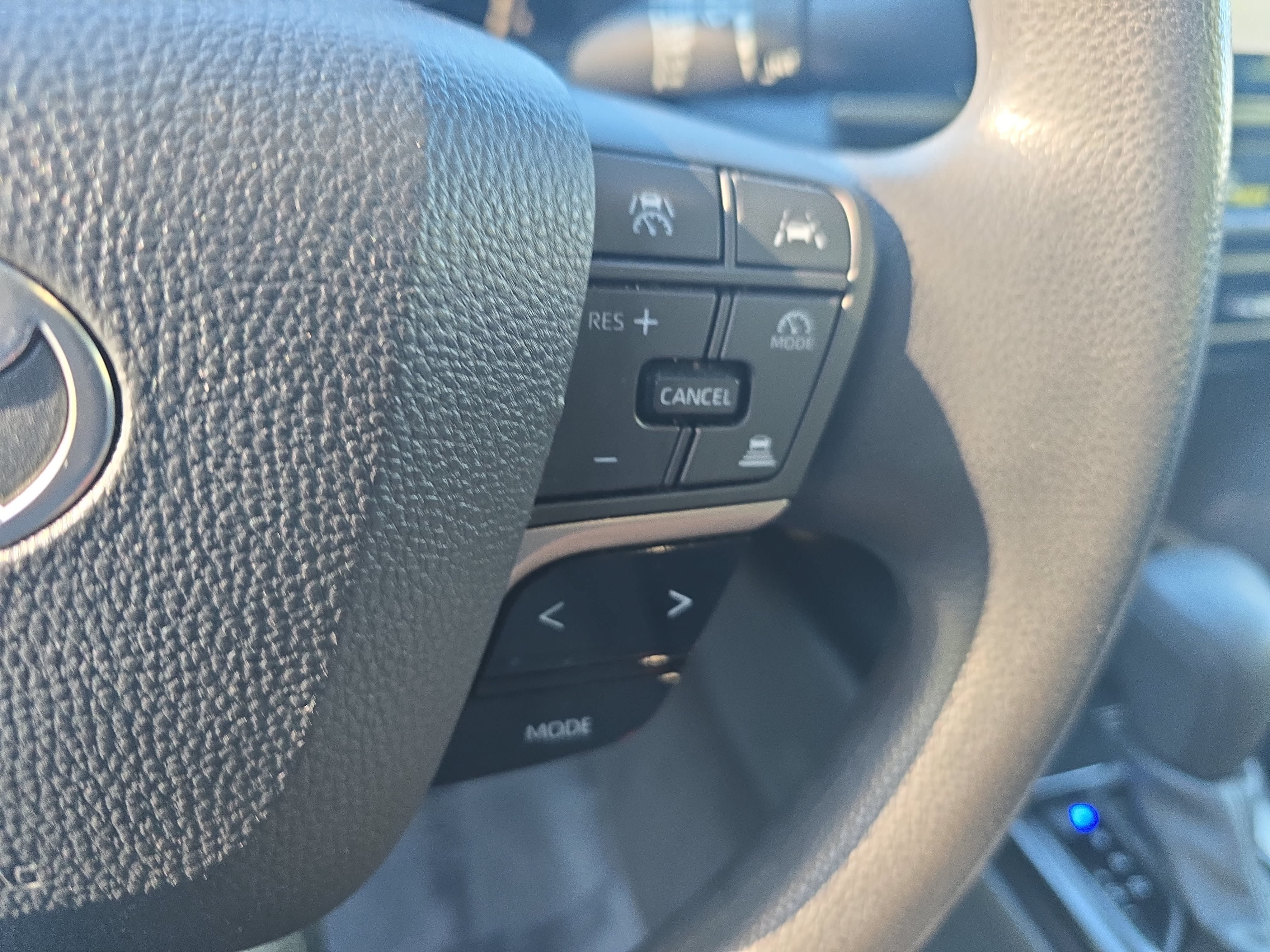 Used 2025 Toyota Camry LE FWD image 17