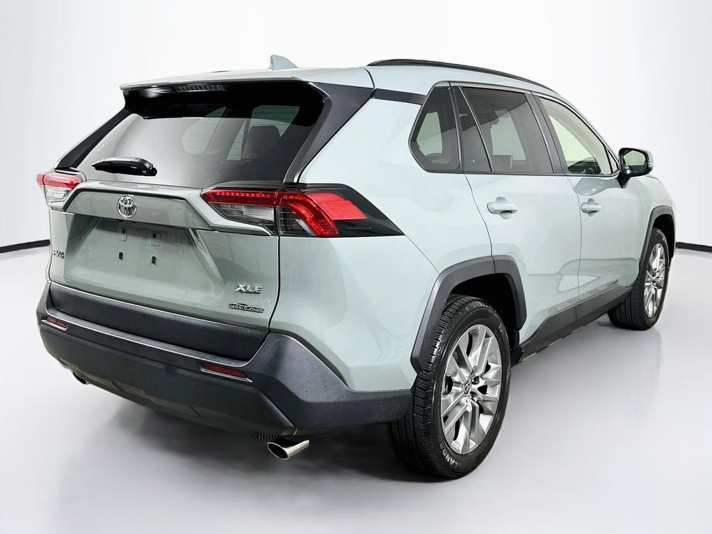Used 2023 Toyota RAV4 XLE Premium FWD image 6