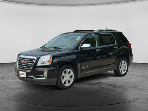Used 2017 GMC Terrain SLT w/ Open Road Package AWD/4WD image 3