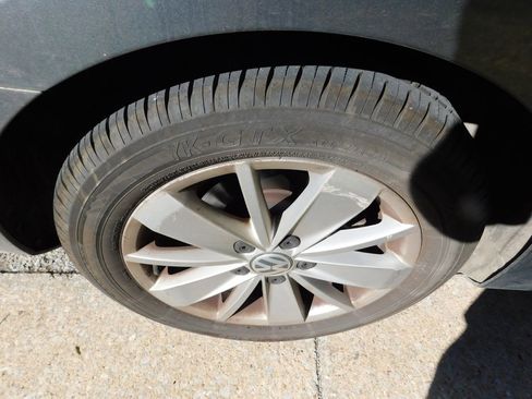 Used 2015 Volkswagen Jetta SE image 8