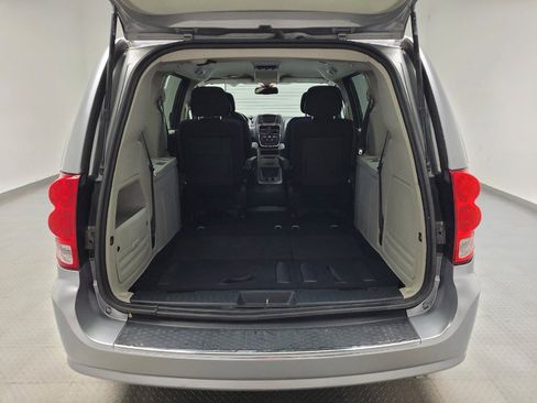 Used 2019 Dodge Grand Caravan SE FWD image 29