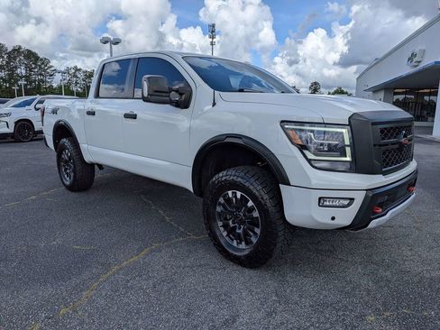 Used 2021 Nissan Titan PRO-4X w/ Pro-4x Convenience Package AWD/4WD image 1