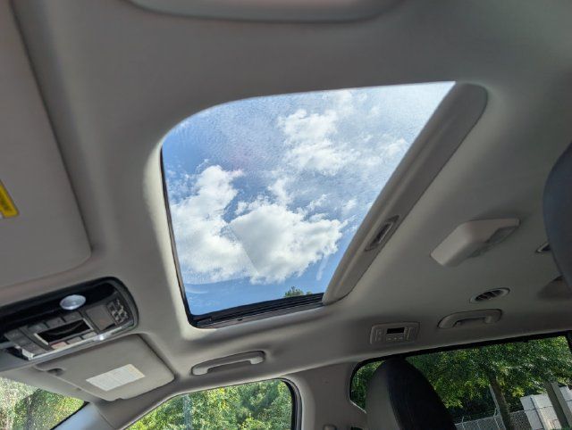 Used 2026 Kia Carnival SX Prestige FWD image 17