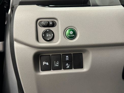 Used 2018 Honda Pilot Elite image 24