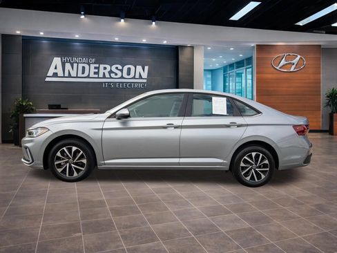 Used 2025 Volkswagen Jetta S FWD image 4