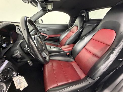 Certified 2019 Porsche 718 Boxster RWD image 5