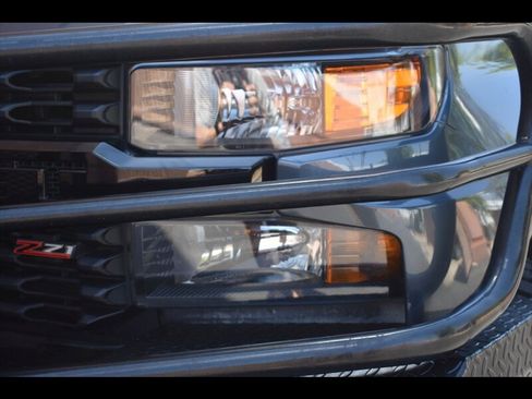 Used 2020 Chevrolet Silverado 1500 Custom Trail Boss image 45