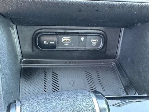 Used 2025 Kia Sportage EX FWD image 31