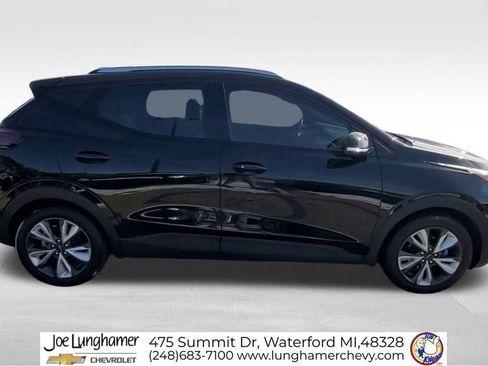 Used 2023 Chevrolet Bolt EUV LT w/ Convenience Package image 10