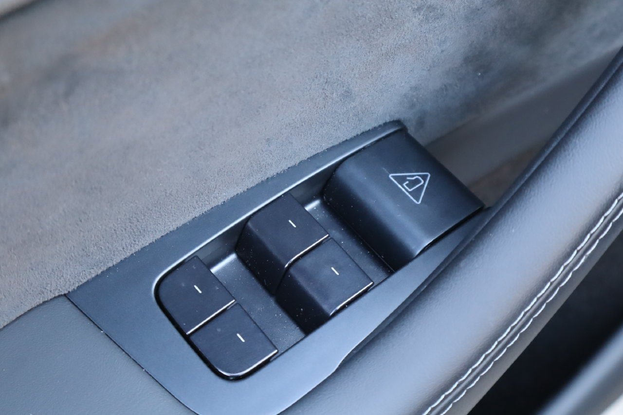 Used 2026 Tesla Model Y Long Range AWD/4WD image 19