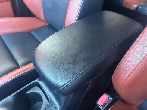 Used 2013 Toyota RAV4 Limited image 27