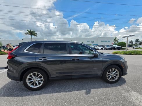 Used 2024 Honda CR-V EX image 4