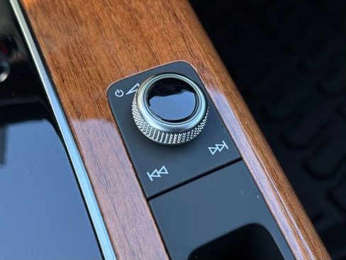 Used 2023 Audi Q5 2.0T Premium w/ Convenience Package image 37