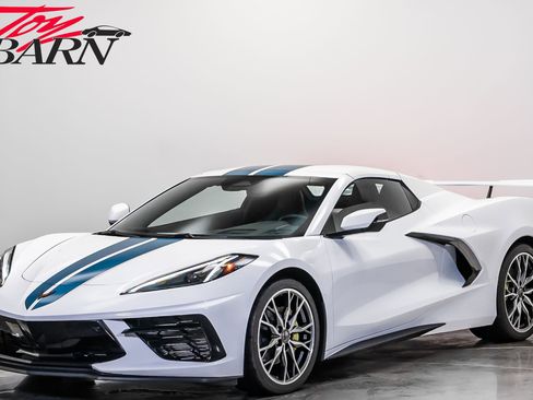 Used 2024 Chevrolet Corvette Stingray Preferred Conv w/ 2LT image 9