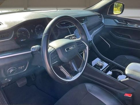 Used 2022 Jeep Grand Cherokee L Laredo AWD/4WD image 13