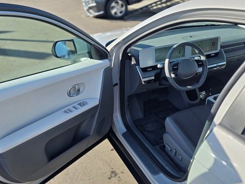 Certified 2024 Hyundai Ioniq 5 SEL image 37