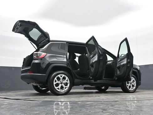 Used 2025 Jeep Compass Sport w/ Mopar Graphics Package AWD/4WD image 51
