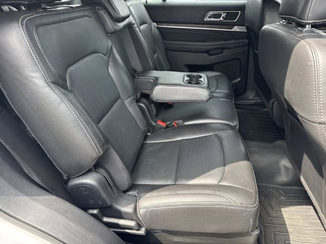 Used 2018 Ford Explorer Limited FWD image 12