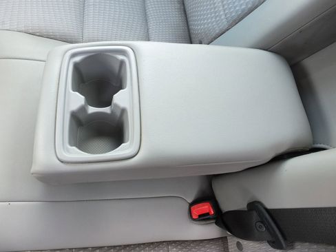 Used 2015 Toyota Camry SE FWD image 16