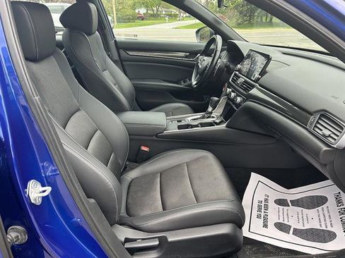 Used 2021 Honda Accord Sport image 32