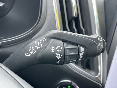 Used 2022 Ford Edge Titanium image 18