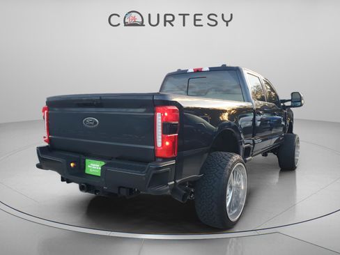 Used 2024 Ford F250 Lariat w/ Lariat Ultimate Package image 3