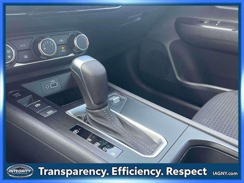 Certified 2025 Nissan Kicks S image 28