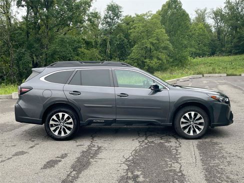 Used 2024 Subaru Outback Limited AWD/4WD image 6