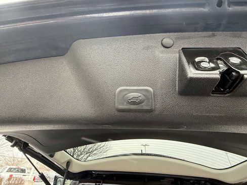 Used 2015 GMC Acadia SLE image 31