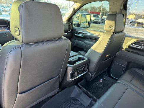 Used 2025 Chevrolet Silverado 2500 LTZ w/ Trail Boss Package image 20