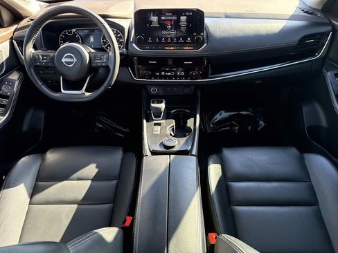 Certified 2023 Nissan Rogue SL w/ SL Premium Package image 18