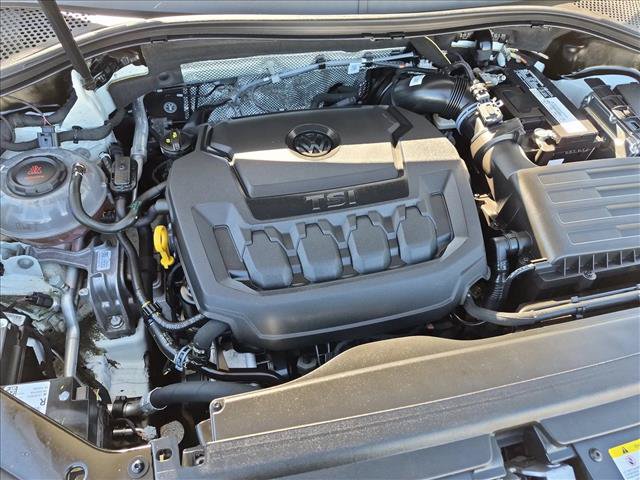 Used 2024 Volkswagen Tiguan SE AWD/4WD image 29