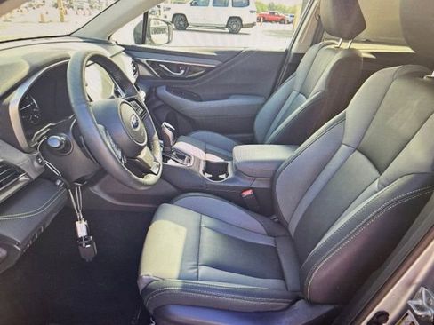 Used 2025 Subaru Outback Onyx Edition AWD/4WD image 5