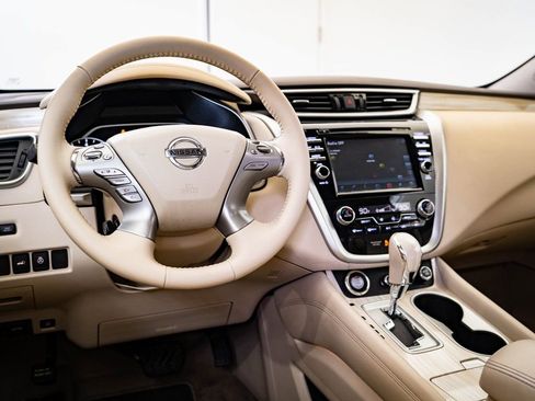 Used 2015 Nissan Murano Platinum w/ Platinum Technology Package image 4