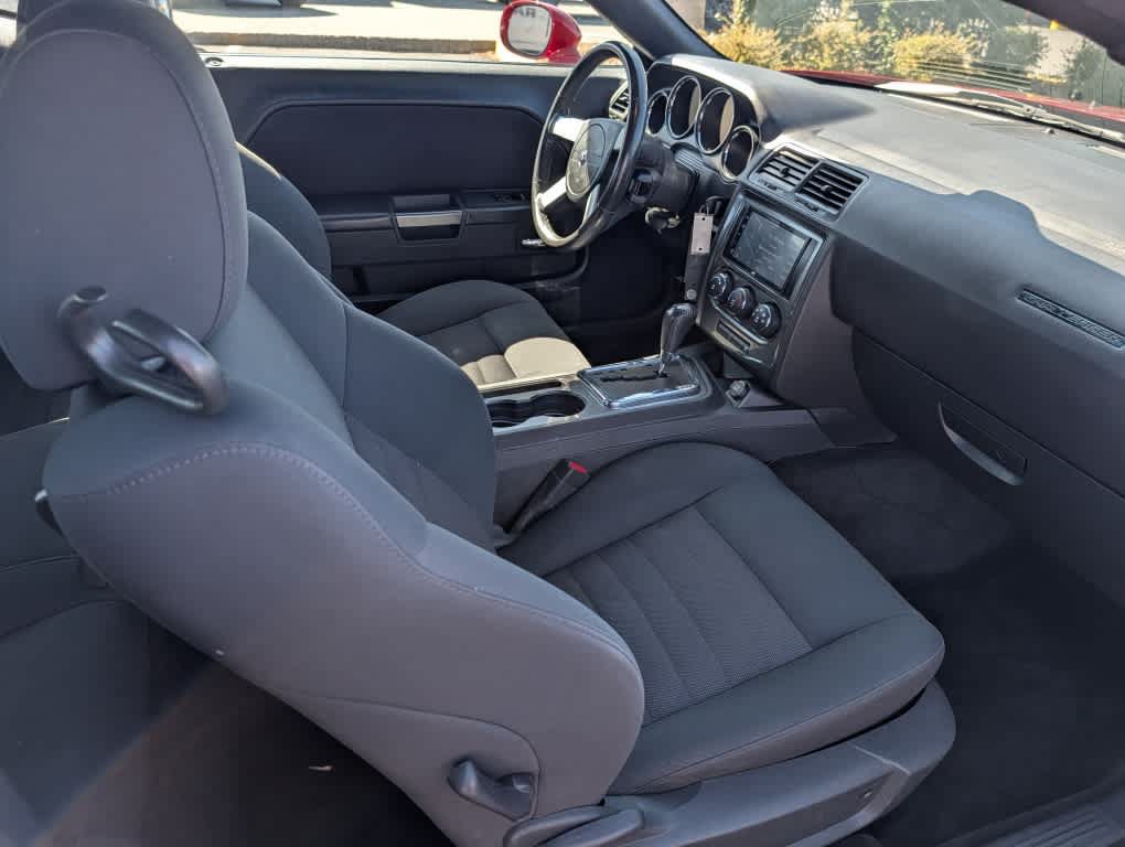 Used 2010 Dodge Challenger R/T RWD image 21