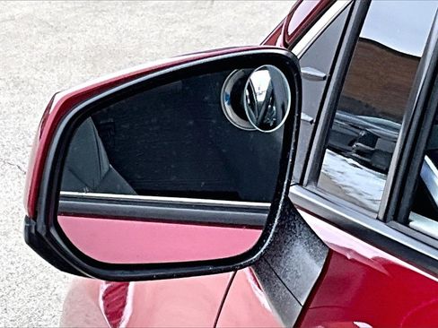 Used 2022 Toyota Sienna XLE image 13