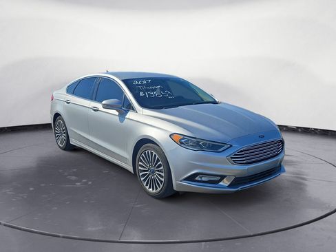 Used 2017 Ford Fusion Titanium FWD image 6
