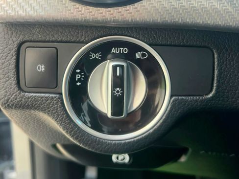 Used 2015 Mercedes-Benz GLK 350 2WD image 39