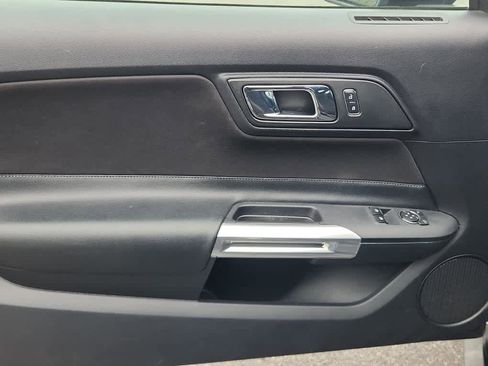 Used 2015 Ford Mustang EcoBoost image 7