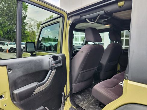 Used 2013 Jeep Wrangler Unlimited Sport AWD/4WD image 38