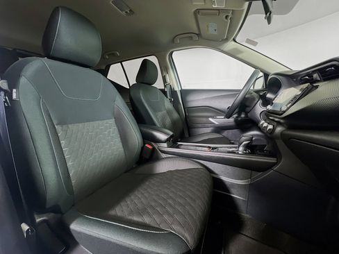 Used 2024 Nissan Kicks SV FWD image 22
