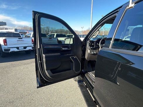 Certified 2025 GMC Sierra 1500 Elevation w/ Elevation Premium Package image 23